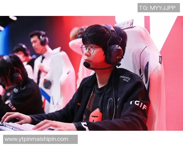 赛后分析:JDG与TES对决中的战术布局与执行细节探讨