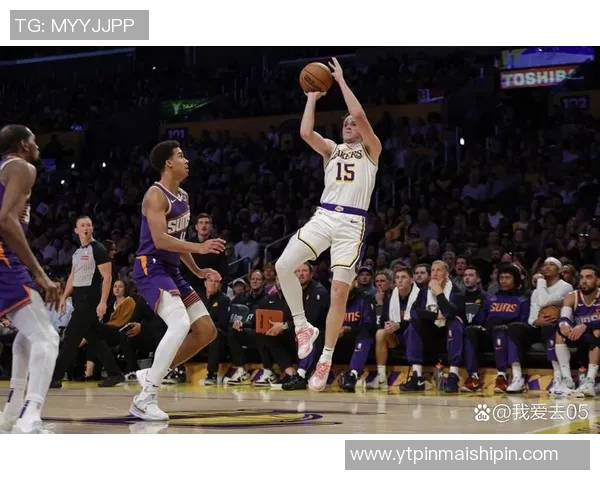 2007年骑士与湖人对决回顾：传奇对抗与篮球盛宴的经典瞬间